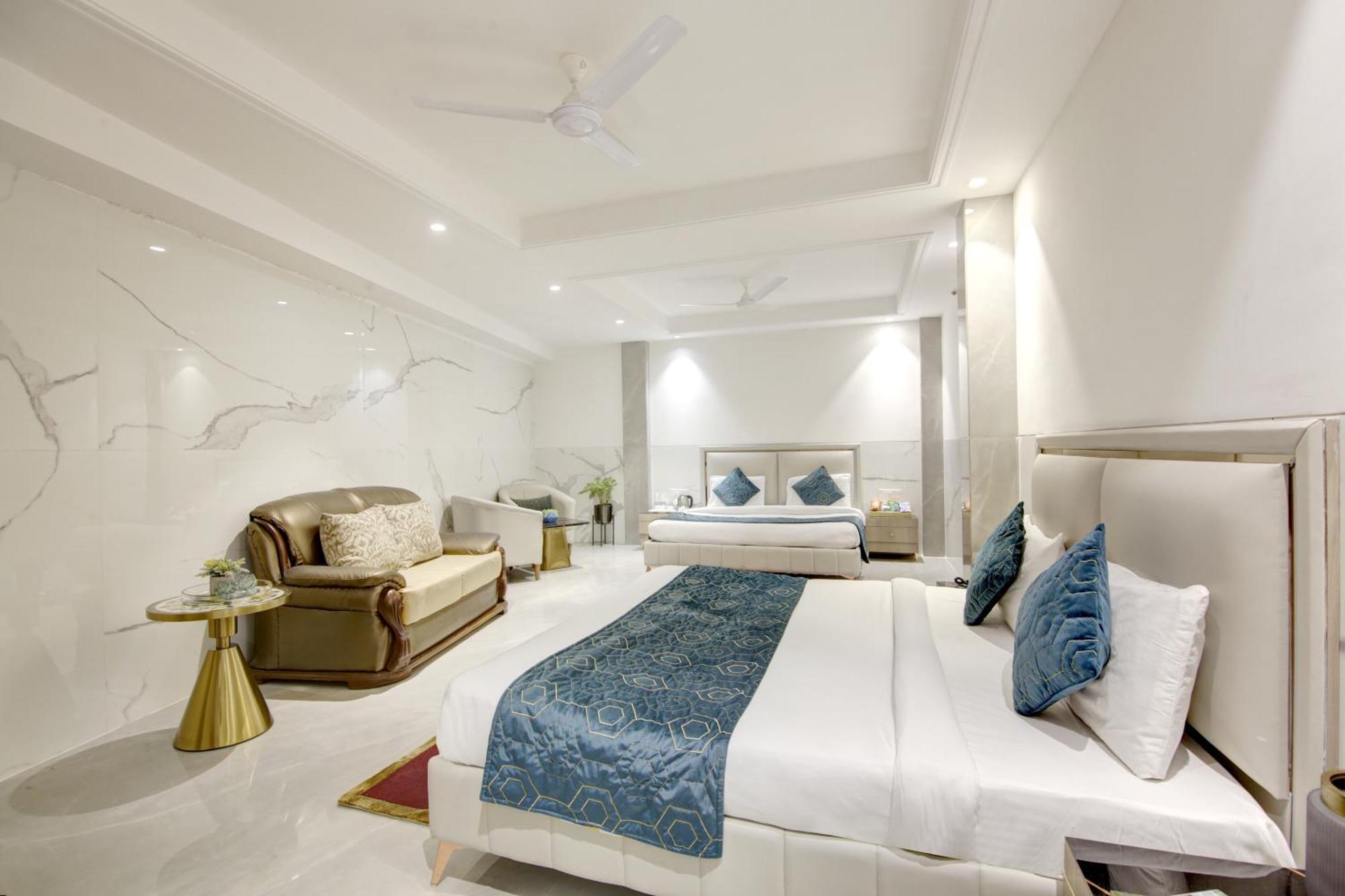 Transit International- Aerocity Delhi Airport 3*