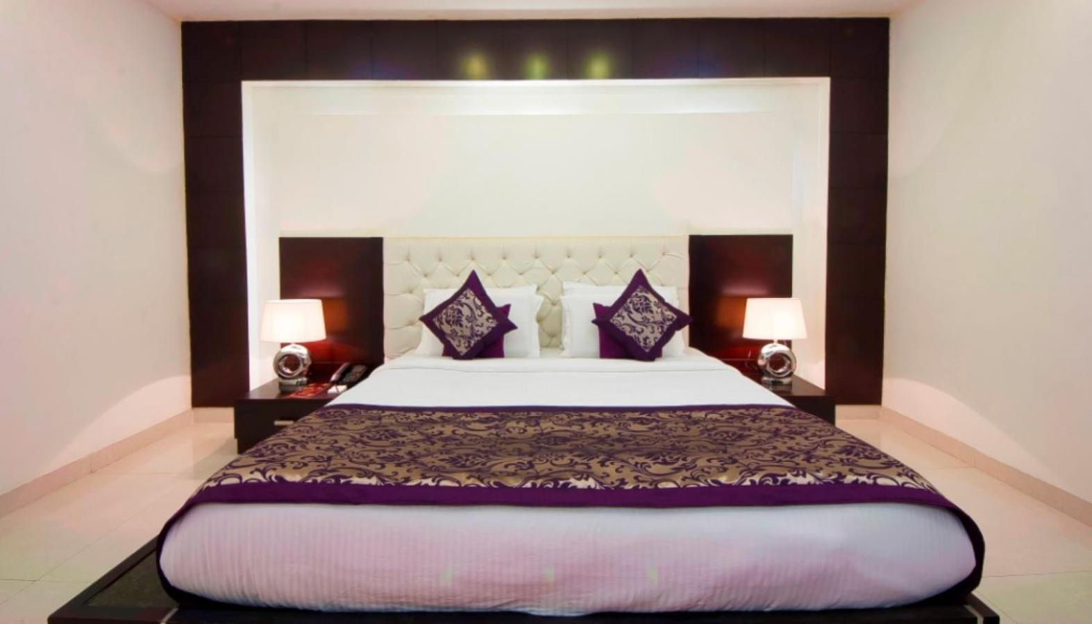 Hotel Transit International- Aerocity Delhi Airport New Delhi